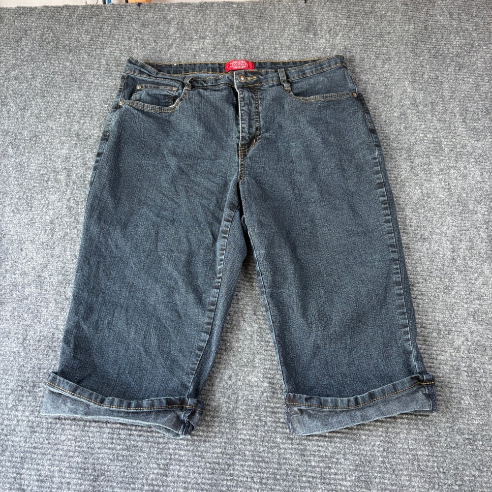 Jeanbay Womens 14W Dark Wash Rhinestone Back Pocket Cuffed Bermuda Shorts Capri